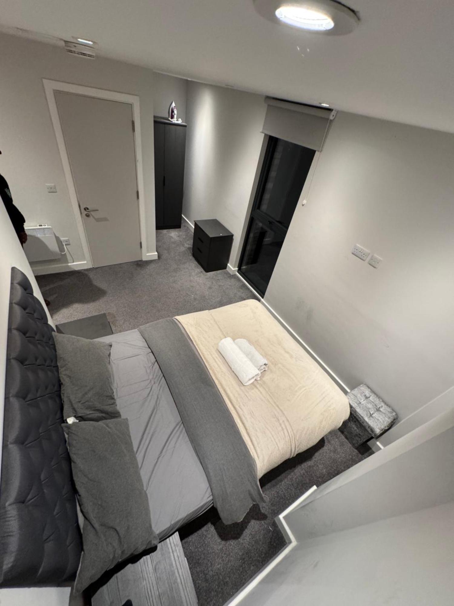 Regent Plaza Apartment *